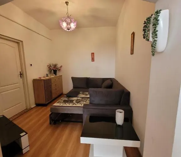 Na Parterze 度假居 波别罗沃