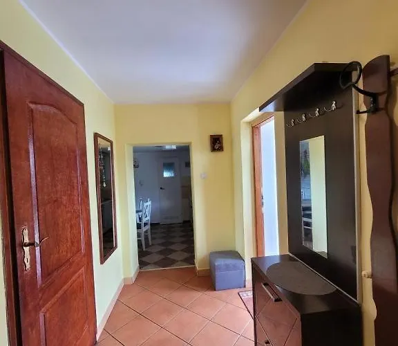 度假居 Na Parterze 波别罗沃